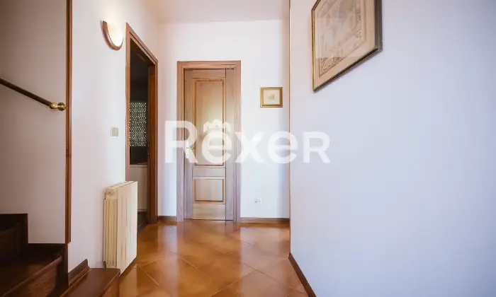 Rexer-Biancade-Porzione-di-bifamiliare-con-giardino-e-mansarda-Altro