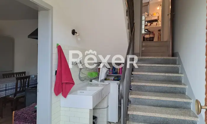 Rexer-Valdagno-Casale-rustico-con-due-abitazioni-indipendenti-e-terreno-di-ettari-Altro