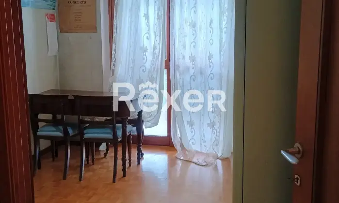 Rexer-Gallarate-Quadrilocale-con-doppi-servizi-e-box-auto-in-edificio-signorile-anni-Altro