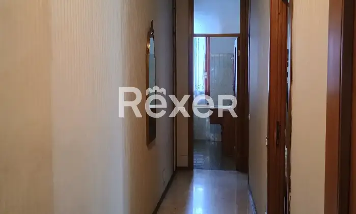 Rexer-Gallarate-Quadrilocale-con-doppi-servizi-e-box-auto-in-edificio-signorile-anni-Altro