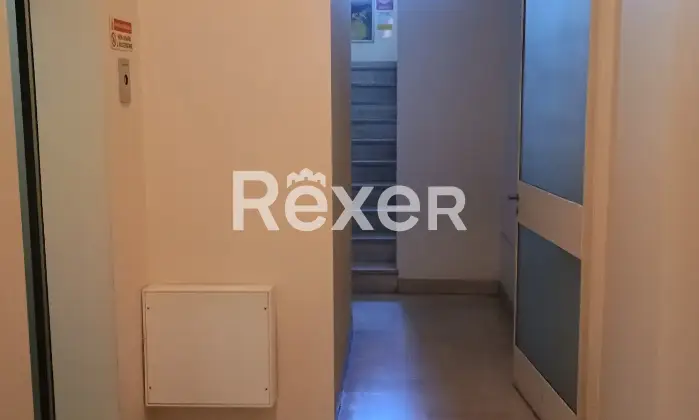 Rexer-Gallarate-Quadrilocale-con-doppi-servizi-e-box-auto-in-edificio-signorile-anni-Altro
