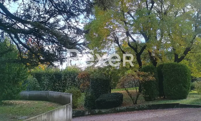 Rexer-Gallarate-Quadrilocale-con-doppi-servizi-e-box-auto-in-edificio-signorile-anni-Altro