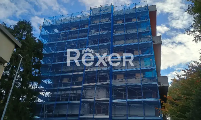 Rexer-Gallarate-Quadrilocale-con-doppi-servizi-e-box-auto-in-edificio-signorile-anni-Altro