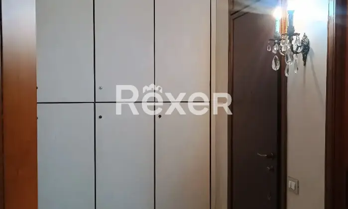 Rexer-Gallarate-Quadrilocale-con-doppi-servizi-e-box-auto-in-edificio-signorile-anni-Altro