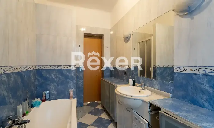 Rexer-Abbiategrasso-Trilocale-luminoso-di-mq-ca-in-contesto-depoca-a-due-passi-dalla-Stazione-Altro