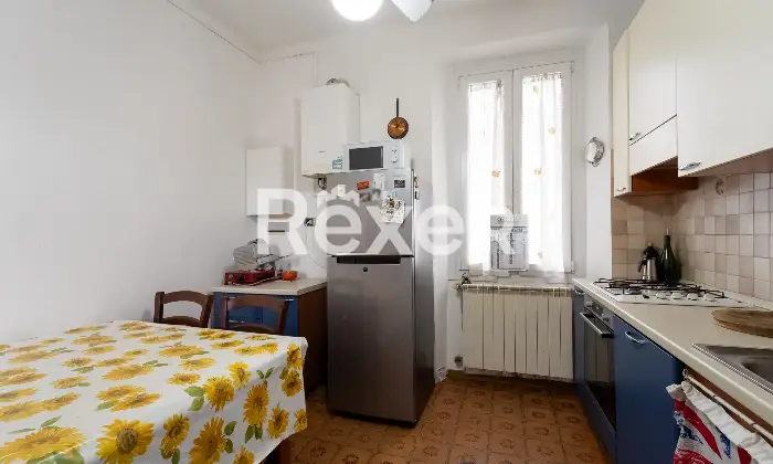 Rexer-Abbiategrasso-Trilocale-luminoso-di-mq-ca-in-contesto-depoca-a-due-passi-dalla-Stazione-Altro