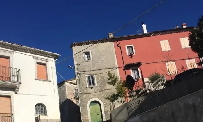 Rexer-Santa-Croce-del-Sannio-Casa-in-pietra-su-tre-livelli-con-vista-panoramica-a-Santa-Croce-del-Sannio-Altro