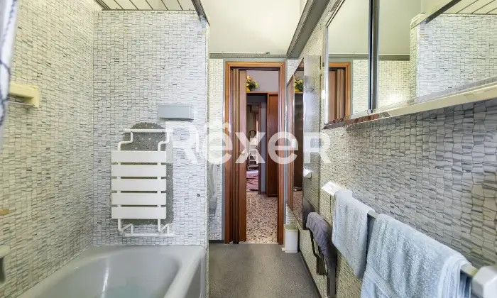 Rexer-Milano-Trilocale-luminoso-e-personalizzabile-in-zona-Viale-Marche-Altro