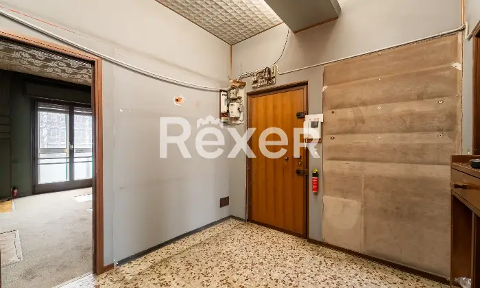 Rexer-Milano-Trilocale-luminoso-da-trasformare-a-tuo-stile-Altro