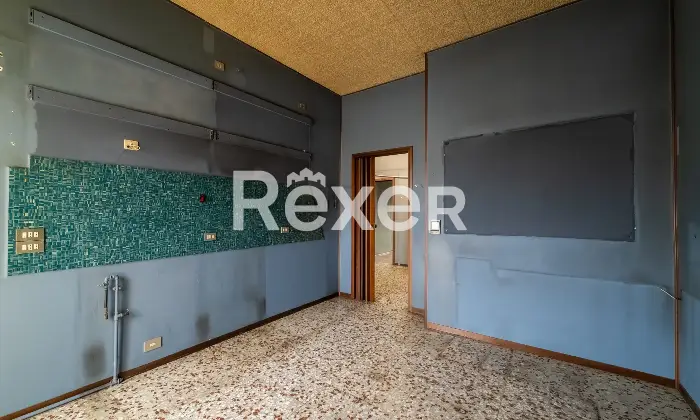 Rexer-Milano-Trilocale-luminoso-da-trasformare-a-tuo-stile-Altro