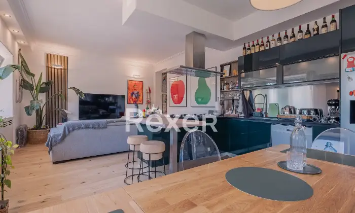 Rexer-Roma-Luminoso-appartamento-con-terrazza-Altro
