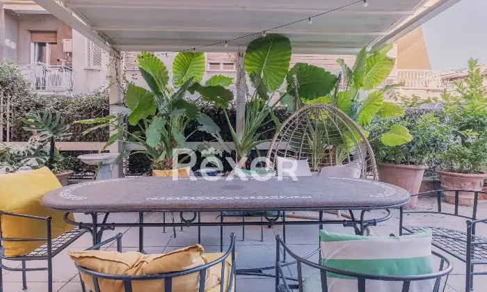 Rexer-Roma-Luminoso-appartamento-con-terrazza-Altro