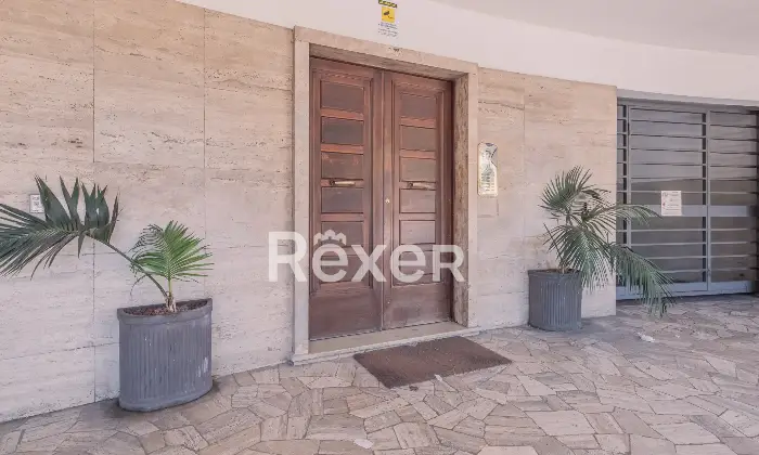 Rexer-Roma-Luminoso-appartamento-con-terrazza-Altro