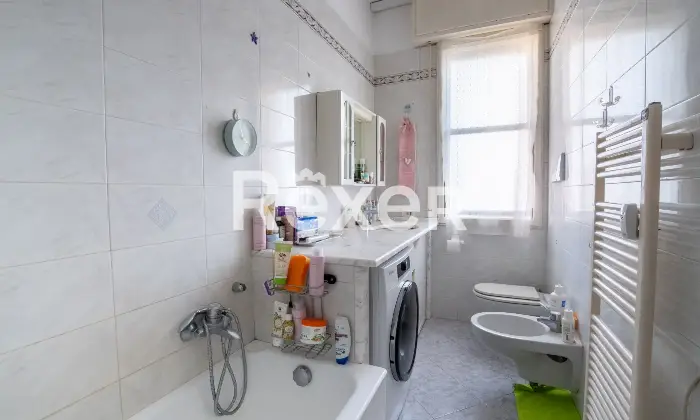 Rexer-Bologna-Appartamento-al-quarto-piano-con-ascensore-Altro