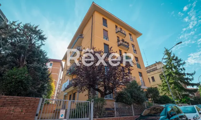 Rexer-Bologna-Appartamento-al-quarto-piano-con-ascensore-Altro