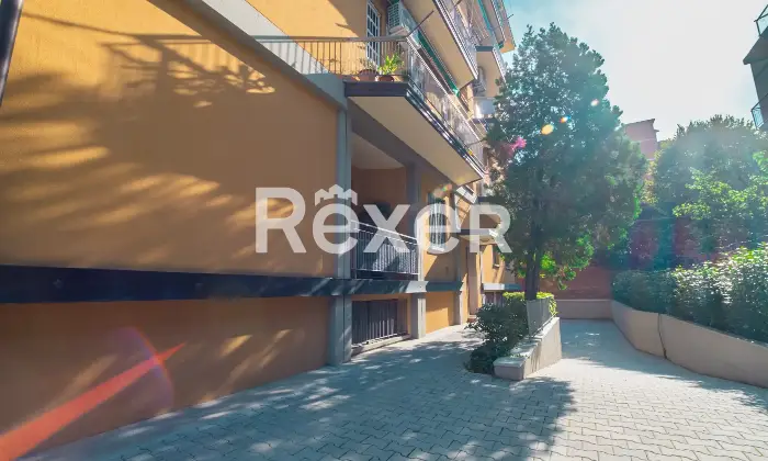 Rexer-Bologna-Appartamento-al-quarto-piano-con-ascensore-Altro