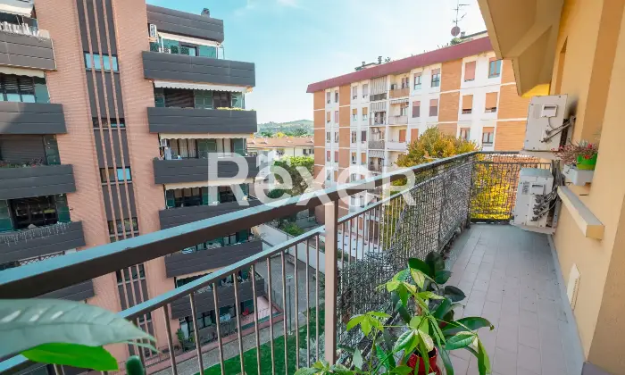 Rexer-Bologna-Appartamento-al-quarto-piano-con-ascensore-Altro
