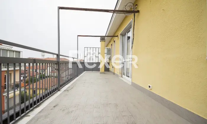 Rexer-Grugliasco-Monolocale-con-terrazzo-Altro