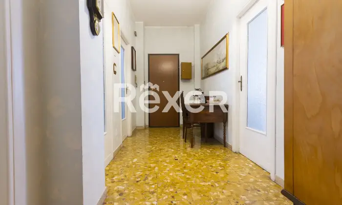 Rexer-Torino-Ampio-trilocale-con-doppia-esposizione-in-zona-Lucento-Torino-Altro