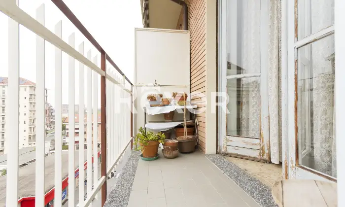 Rexer-Torino-Ampio-trilocale-con-doppia-esposizione-in-zona-Lucento-Torino-Altro