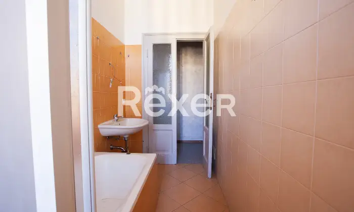 Rexer-Senago-Palazzo-depoca-ristrutturato-con-unit-frazionabili-Altro