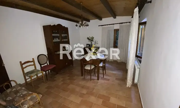 Rexer-Belvedere-Ostrense-Villetta-indipendente-con-giardino-privato-e-ampi-spazi-su-due-livelli-Sala