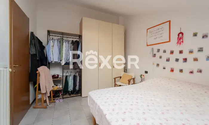 Rexer-Milano-Luminosa-mansarda-di-mq-in-contesto-del-Altro