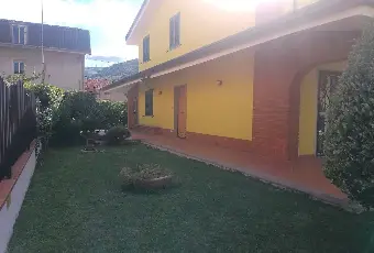 Rexer-Raiano-Villa-indipendente-con-giardino-in-Via-Lazio-Raiano-AQ-Altro
