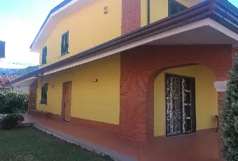 Rexer-Raiano-Villa-indipendente-con-giardino-in-Via-Lazio-Raiano-AQ-Altro