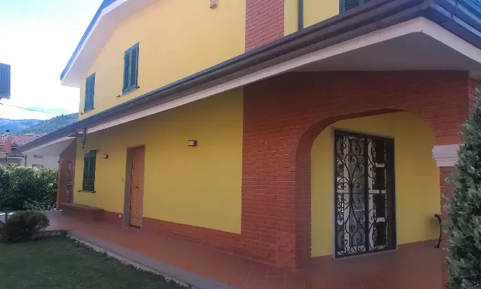 Rexer-Raiano-Villa-indipendente-con-giardino-in-Via-Lazio-Raiano-AQ-Altro