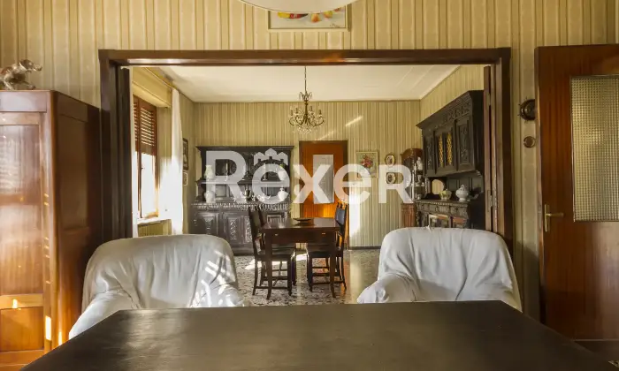 Rexer-Grazzano-Badoglio-Villa-indipendente-di-ampia-metratura-con-giardino-e-frutteto-Altro