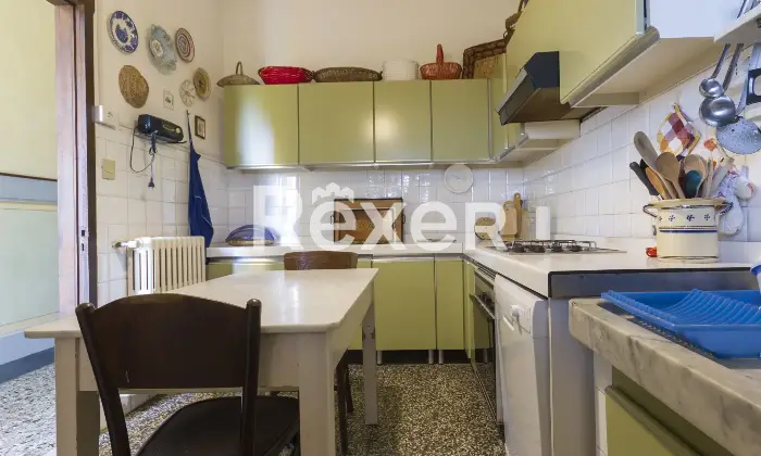 Rexer-Grazzano-Badoglio-Villa-indipendente-di-ampia-metratura-con-giardino-e-frutteto-Altro