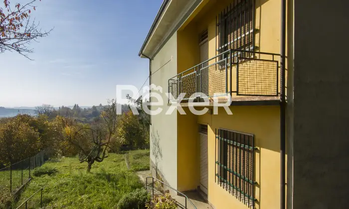 Rexer-Grazzano-Badoglio-Villa-indipendente-di-ampia-metratura-con-giardino-e-frutteto-Altro
