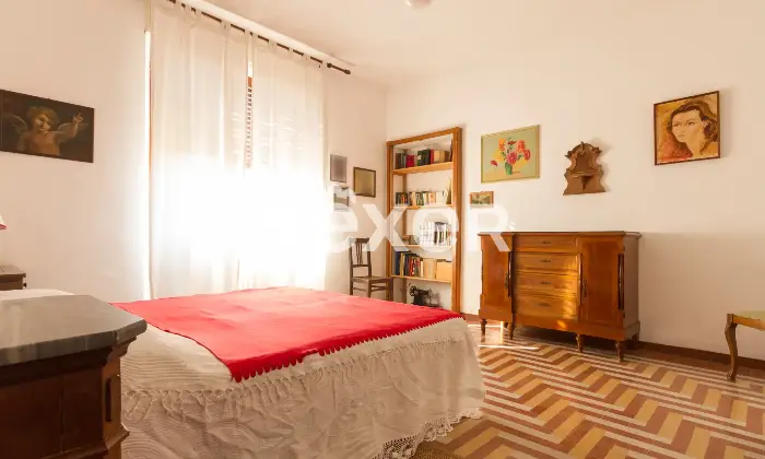 Rexer-Grazzano-Badoglio-Villa-indipendente-di-ampia-metratura-con-giardino-e-frutteto-Altro