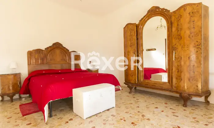 Rexer-Grazzano-Badoglio-Villa-indipendente-di-ampia-metratura-con-giardino-e-frutteto-Altro