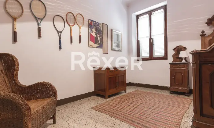 Rexer-Grazzano-Badoglio-Villa-indipendente-di-ampia-metratura-con-giardino-e-frutteto-Altro