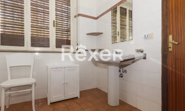 Rexer-Grazzano-Badoglio-Villa-indipendente-di-ampia-metratura-con-giardino-e-frutteto-Altro