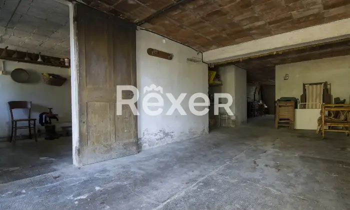 Rexer-Grazzano-Badoglio-Villa-indipendente-di-ampia-metratura-con-giardino-e-frutteto-Altro