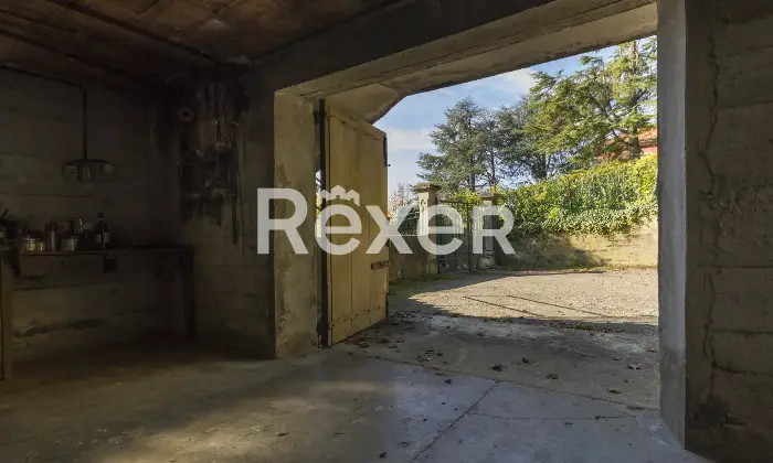 Rexer-Grazzano-Badoglio-Villa-indipendente-di-ampia-metratura-con-giardino-e-frutteto-Altro