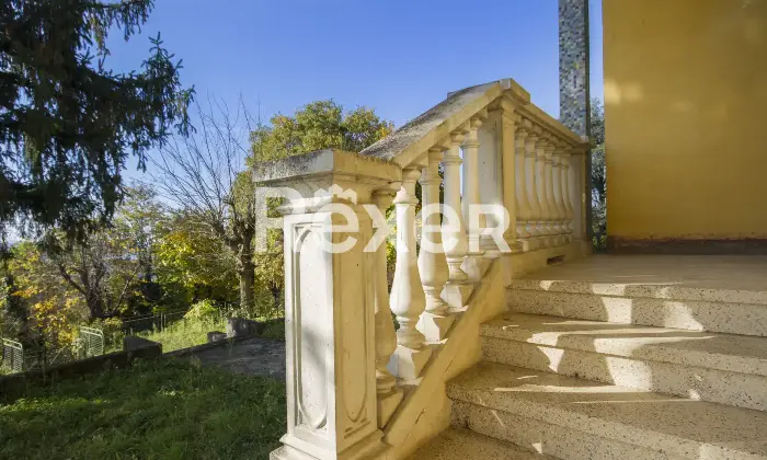 Rexer-Grazzano-Badoglio-Villa-indipendente-di-ampia-metratura-con-giardino-e-frutteto-Altro