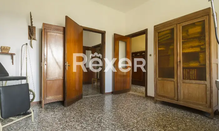 Rexer-Grazzano-Badoglio-Villa-indipendente-di-ampia-metratura-con-giardino-e-frutteto-Altro