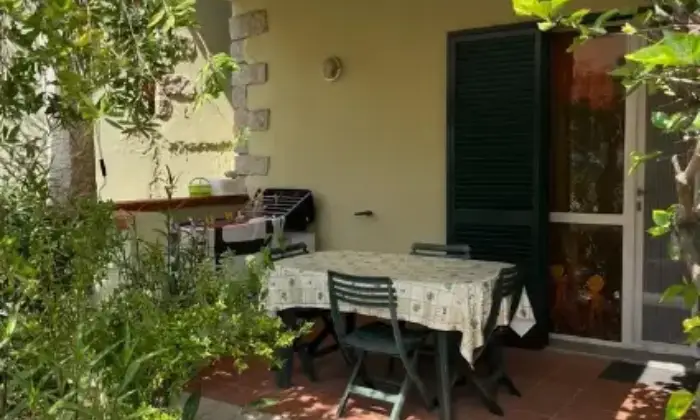 Rexer-Badesi-Bilocale-in-vendita-in-Via-Ugo-Foscolo-a-BadesiSassari-Altro
