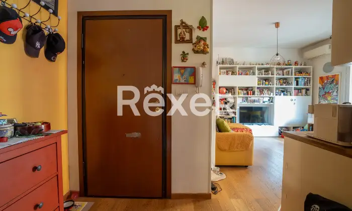 Rexer-Bologna-Appartamento-con-balconi-e-cantina-Altro