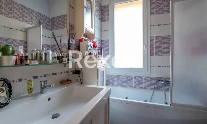 Rexer-Bologna-Appartamento-con-balconi-e-cantina-Altro
