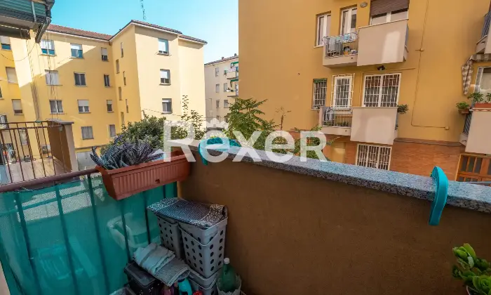 Rexer-Bologna-Appartamento-con-balconi-e-cantina-Altro