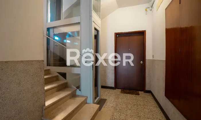 Rexer-Bologna-Appartamento-con-balconi-e-cantina-Altro