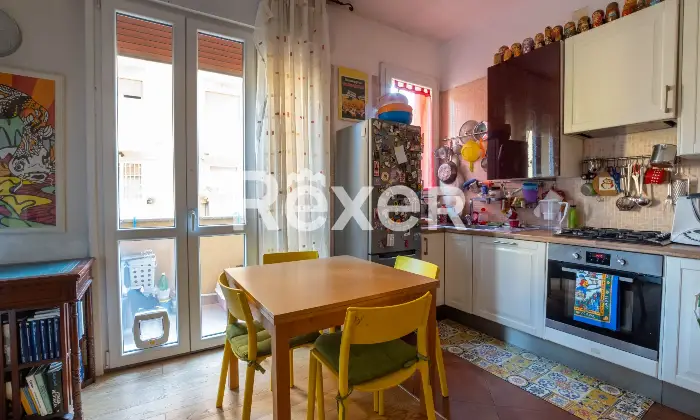 Rexer-Bologna-Appartamento-con-balconi-e-cantina-Altro