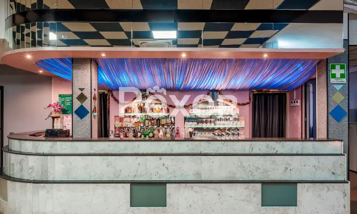 Rexer-Borgo-San-Giacomo-Locale-commerciale-Sala-da-ballo-con-spazio-estivo-e-parcheggio-privato-Altro