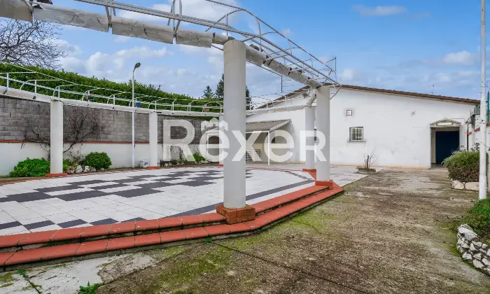 Rexer-Borgo-San-Giacomo-Locale-commerciale-Sala-da-ballo-con-spazio-estivo-e-parcheggio-privato-Altro