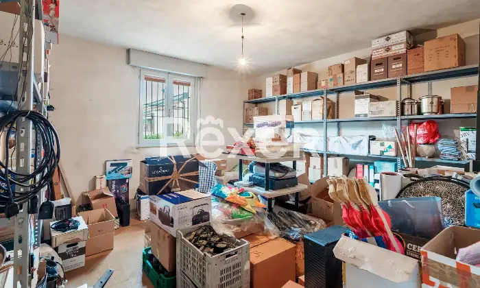 Rexer-Borgo-San-Giacomo-Locale-commerciale-Sala-da-ballo-con-spazio-estivo-e-parcheggio-privato-Altro